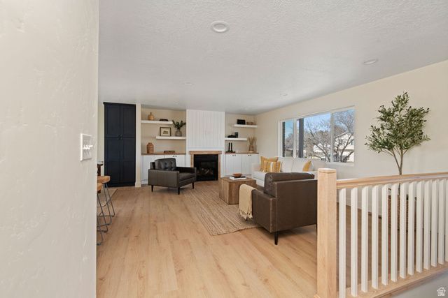 1103 W 950 N, Clinton, UT 84015