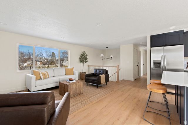 1103 W 950 N, Clinton, UT 84015