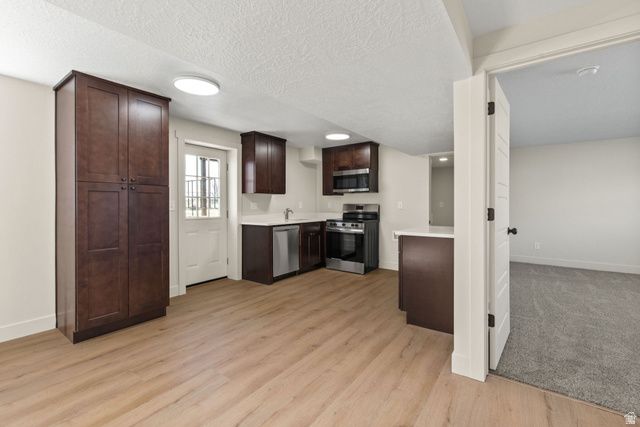 1103 W 950 N, Clinton, UT 84015