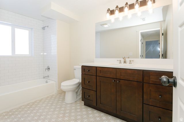 1103 W 950 N, Clinton, UT 84015