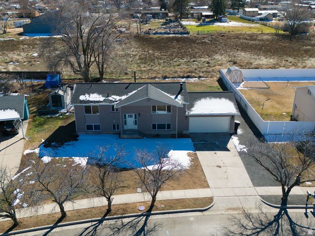 1103 W 950 N, Clinton, UT 84015