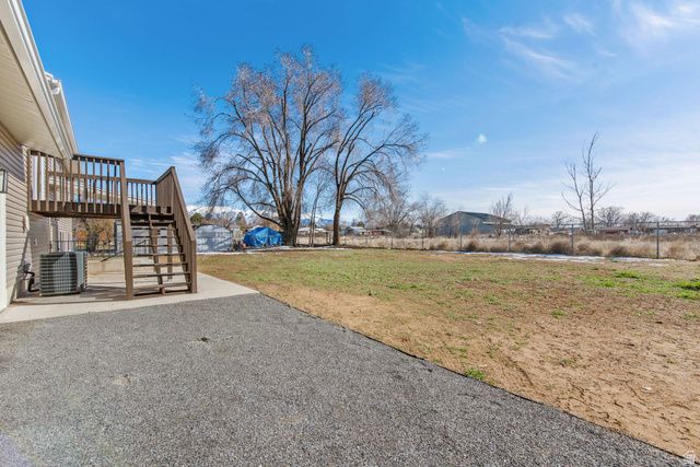 1103 W 950 N, Clinton, UT 84015