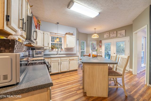 2946 Grassy Branch Loop, Sevierville, TN 37876