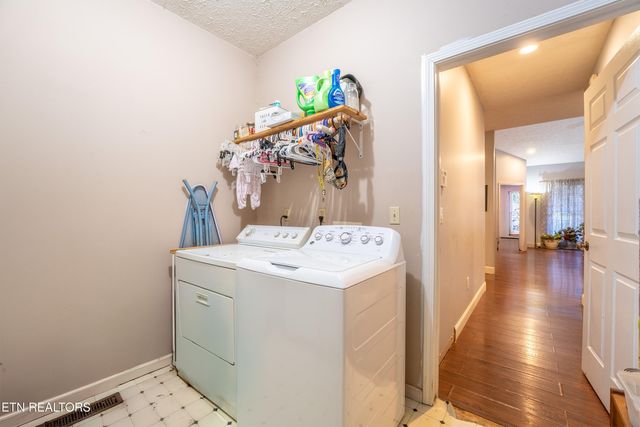 2946 Grassy Branch Loop, Sevierville, TN 37876