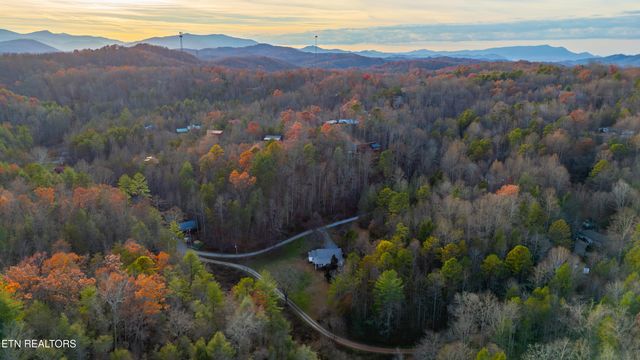 2946 Grassy Branch Loop, Sevierville, TN 37876