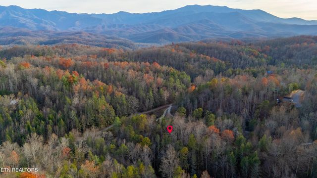 2946 Grassy Branch Loop, Sevierville, TN 37876