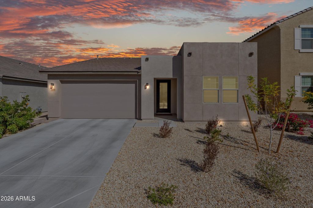 4350 W SEBASTIAN Lane, San Tan Valley, AZ 85144