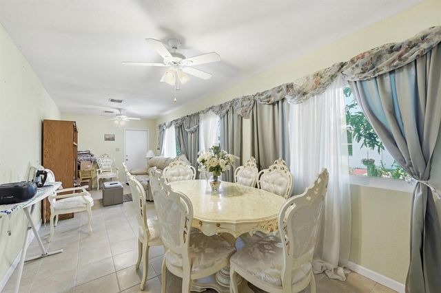 4513 NW 49th Street, Tamarac, FL 33319