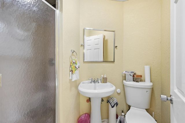 4513 NW 49th Street, Tamarac, FL 33319