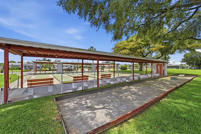 4513 NW 49th Street, Tamarac, FL 33319