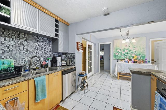 4513 NW 49th Street, Tamarac, FL 33319