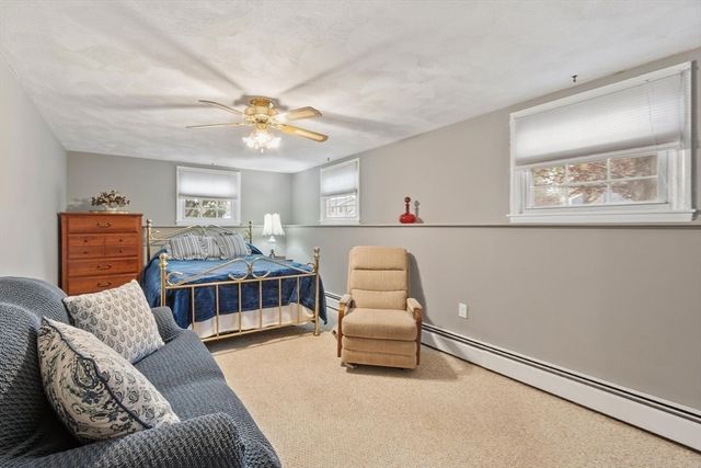 134 River Rd, Lowell, MA 01852