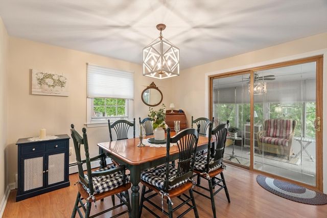 134 River Rd, Lowell, MA 01852