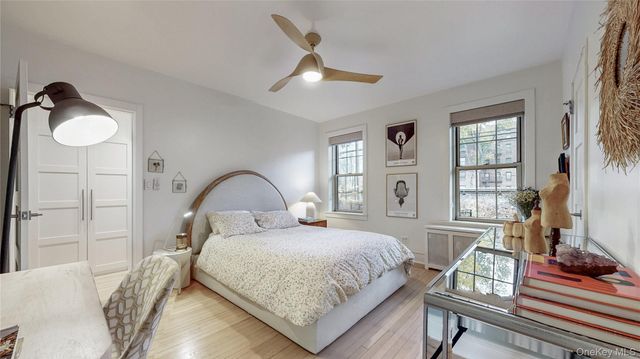 150 Burns Street 2D, Forest Hills, NY 11375