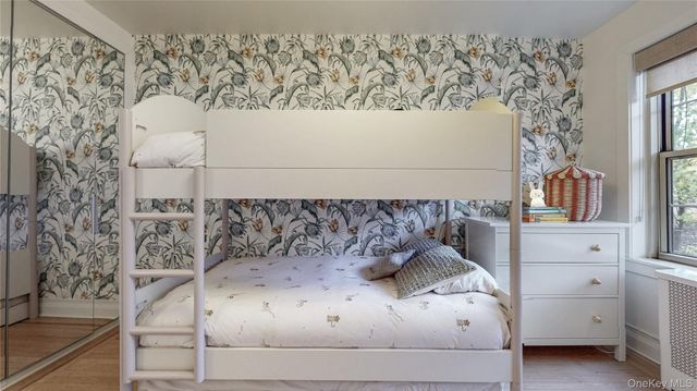 150 Burns Street 2D, Forest Hills, NY 11375