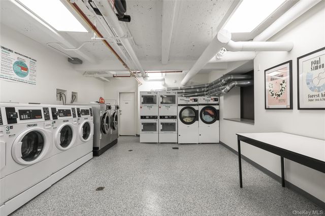 150 Burns Street 2D, Forest Hills, NY 11375