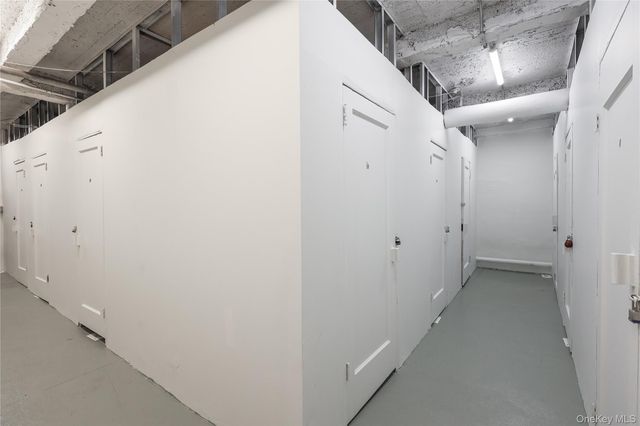 150 Burns Street 2D, Forest Hills, NY 11375