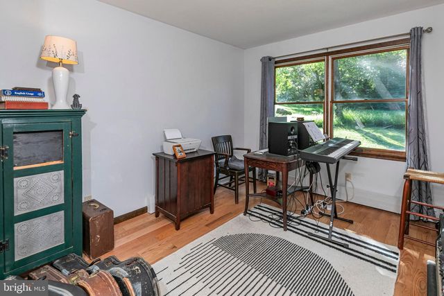 9 NORTHFIELD CT, Lambertville, NJ 08530