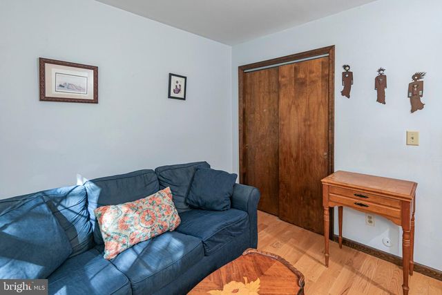 9 NORTHFIELD CT, Lambertville, NJ 08530