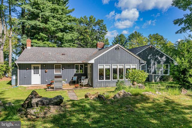 9 NORTHFIELD CT, Lambertville, NJ 08530