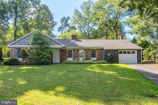 9 NORTHFIELD CT, Lambertville, NJ 08530