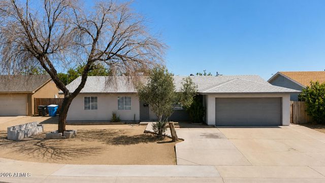 8511 W INDIANOLA Avenue, Phoenix, AZ 85037
