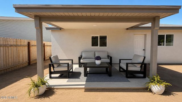 8511 W INDIANOLA Avenue, Phoenix, AZ 85037