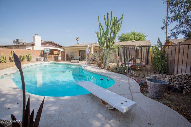 1008 W MURIEL Drive, Phoenix, AZ 85023