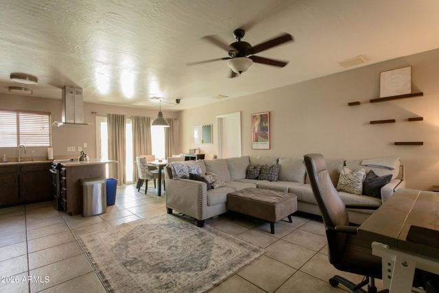 1008 W MURIEL Drive, Phoenix, AZ 85023