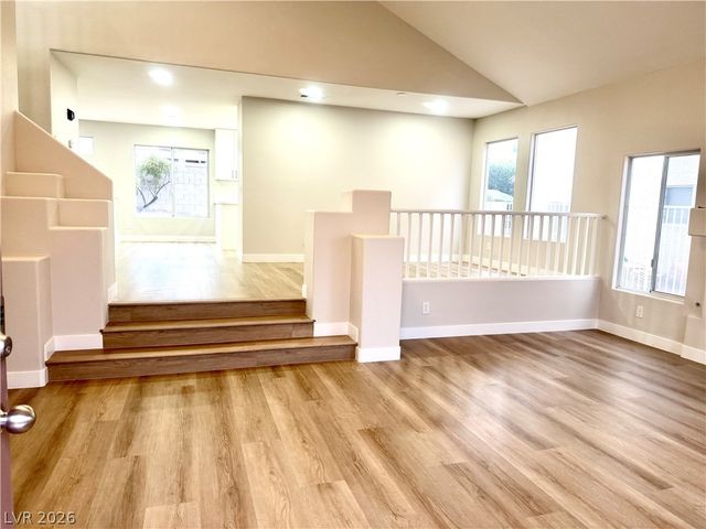 4595 Barnes Court, Las Vegas, NV 89147