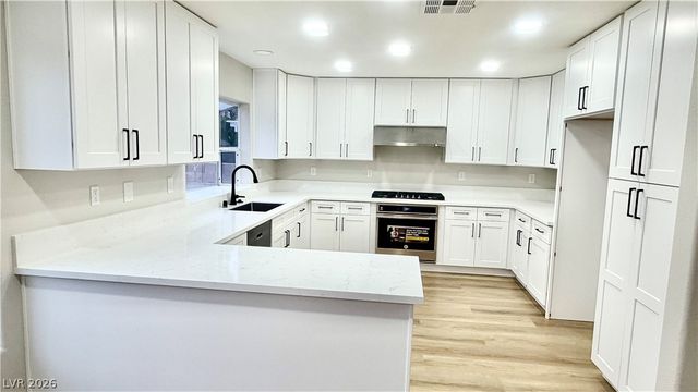 4595 Barnes Court, Las Vegas, NV 89147