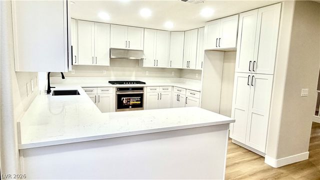 4595 Barnes Court, Las Vegas, NV 89147