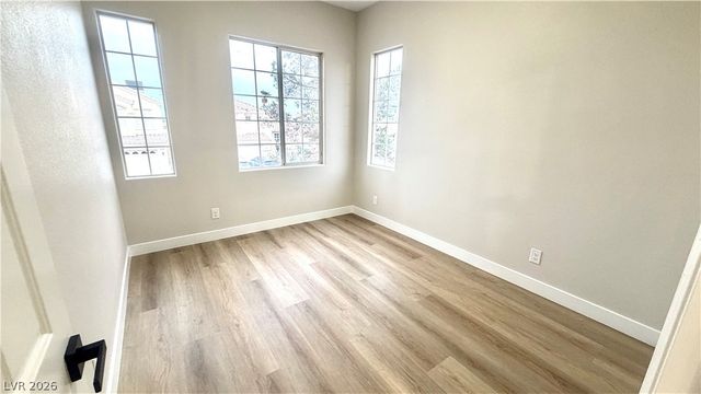 4595 Barnes Court, Las Vegas, NV 89147