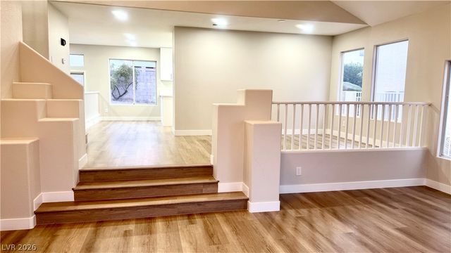 4595 Barnes Court, Las Vegas, NV 89147