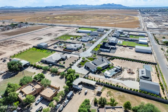 3877 E HASH KNIFE DRAW Road, San Tan Valley, AZ 85140