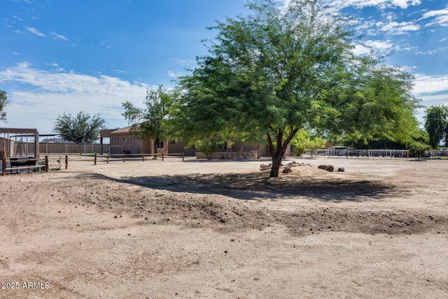 3877 E HASH KNIFE DRAW Road, San Tan Valley, AZ 85140