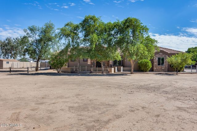 3877 E HASH KNIFE DRAW Road, San Tan Valley, AZ 85140