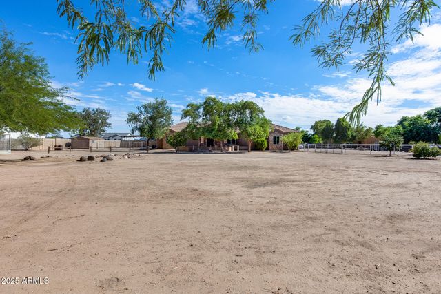 3877 E HASH KNIFE DRAW Road, San Tan Valley, AZ 85140