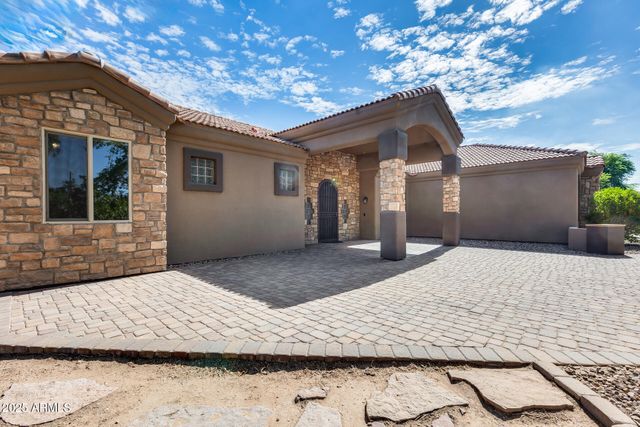 3877 E HASH KNIFE DRAW Road, San Tan Valley, AZ 85140