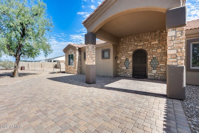 3877 E HASH KNIFE DRAW Road, San Tan Valley, AZ 85140