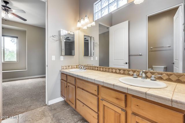 3877 E HASH KNIFE DRAW Road, San Tan Valley, AZ 85140