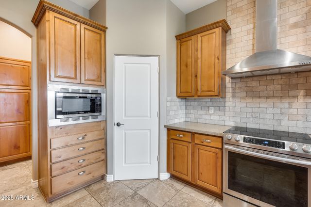 3877 E HASH KNIFE DRAW Road, San Tan Valley, AZ 85140