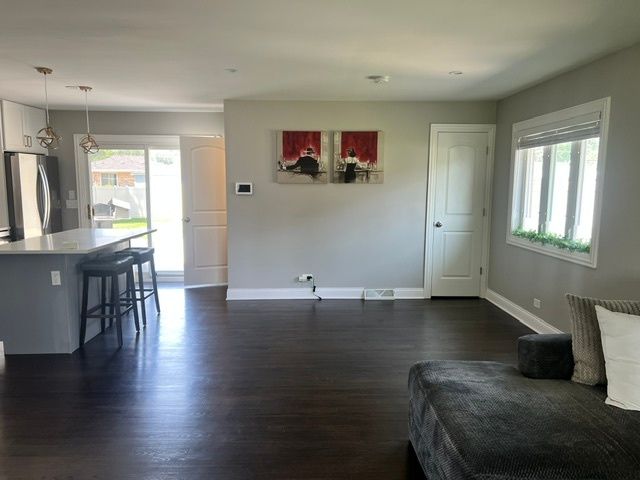 358 Pine Avenue, Wood Dale, IL 60191