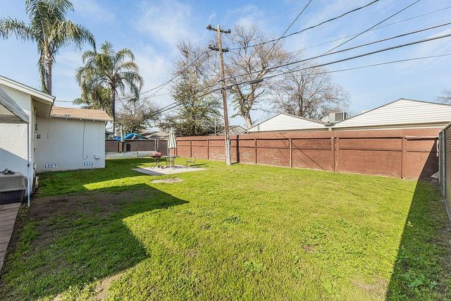 4753 E Orleans Avenue, Fresno, CA 93702