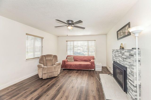 4753 E Orleans Avenue, Fresno, CA 93702