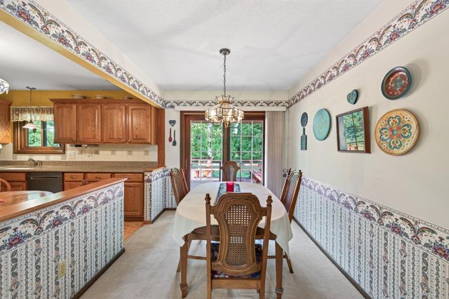 420 N Comstock Lane N, Plymouth, MN 55447