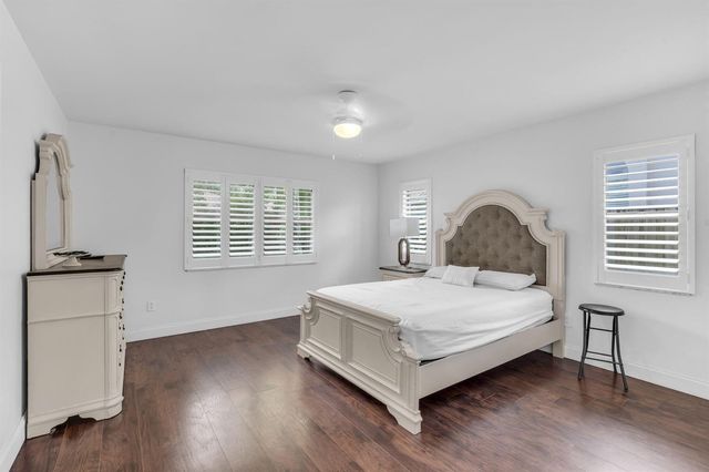 1532 Primrose Lane, Wellington, FL 33414