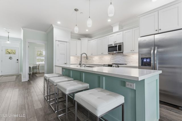 123 E 5th Street, Long Beach, MS 39560