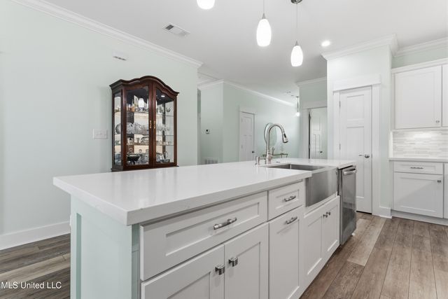 123 E 5th Street, Long Beach, MS 39560