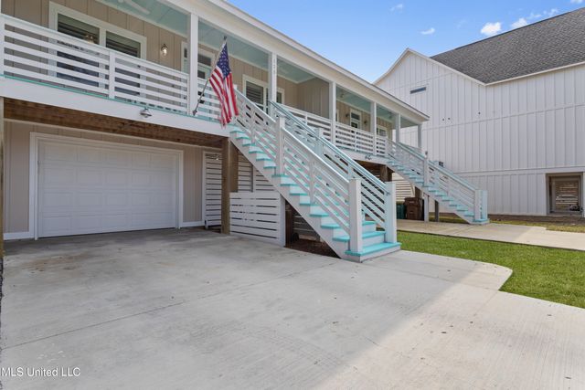 123 E 5th Street, Long Beach, MS 39560
